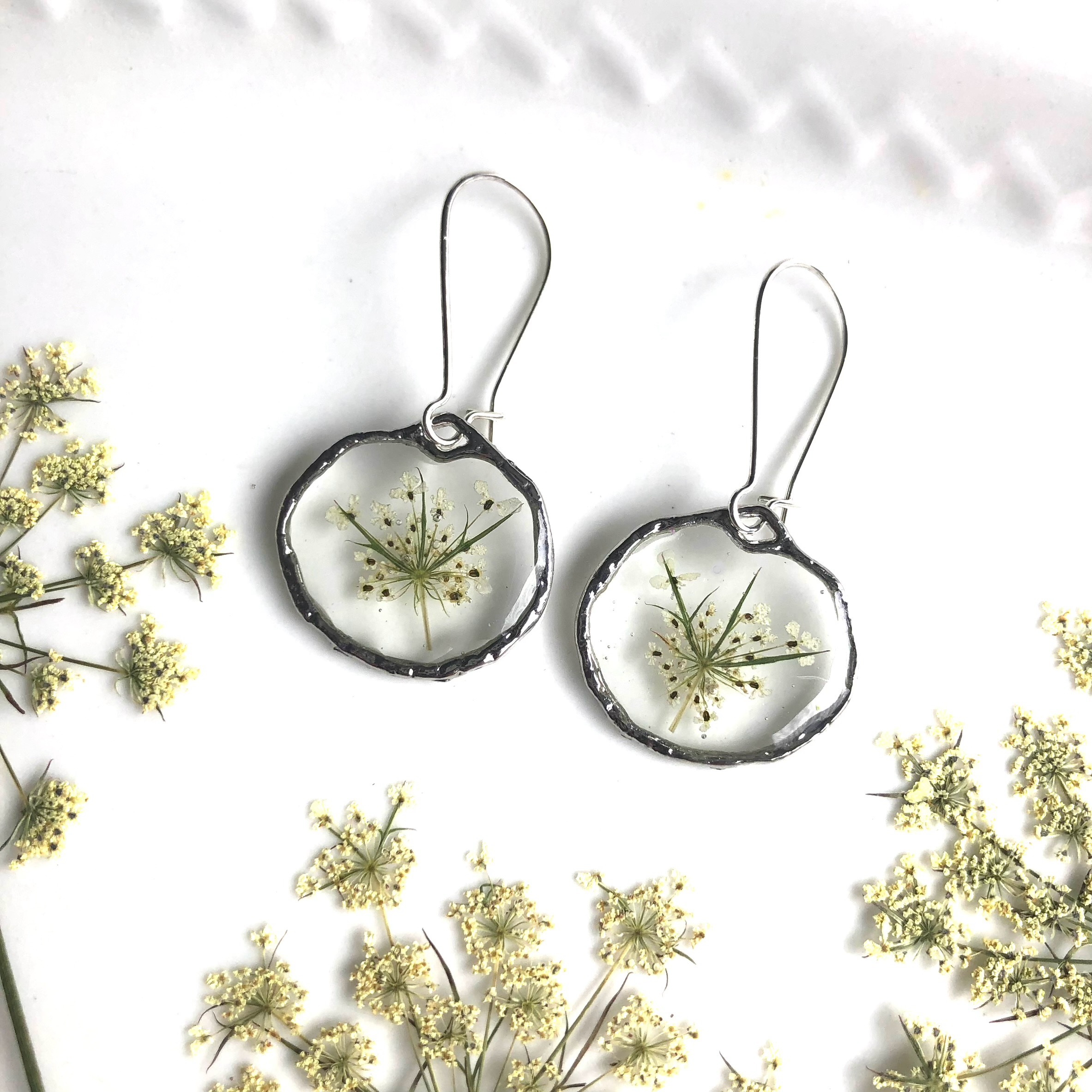 Boucl. d'oreilles Carotte Sauvage Rondes-Inox/Q. Anne's Lace Earrings-S. Steel