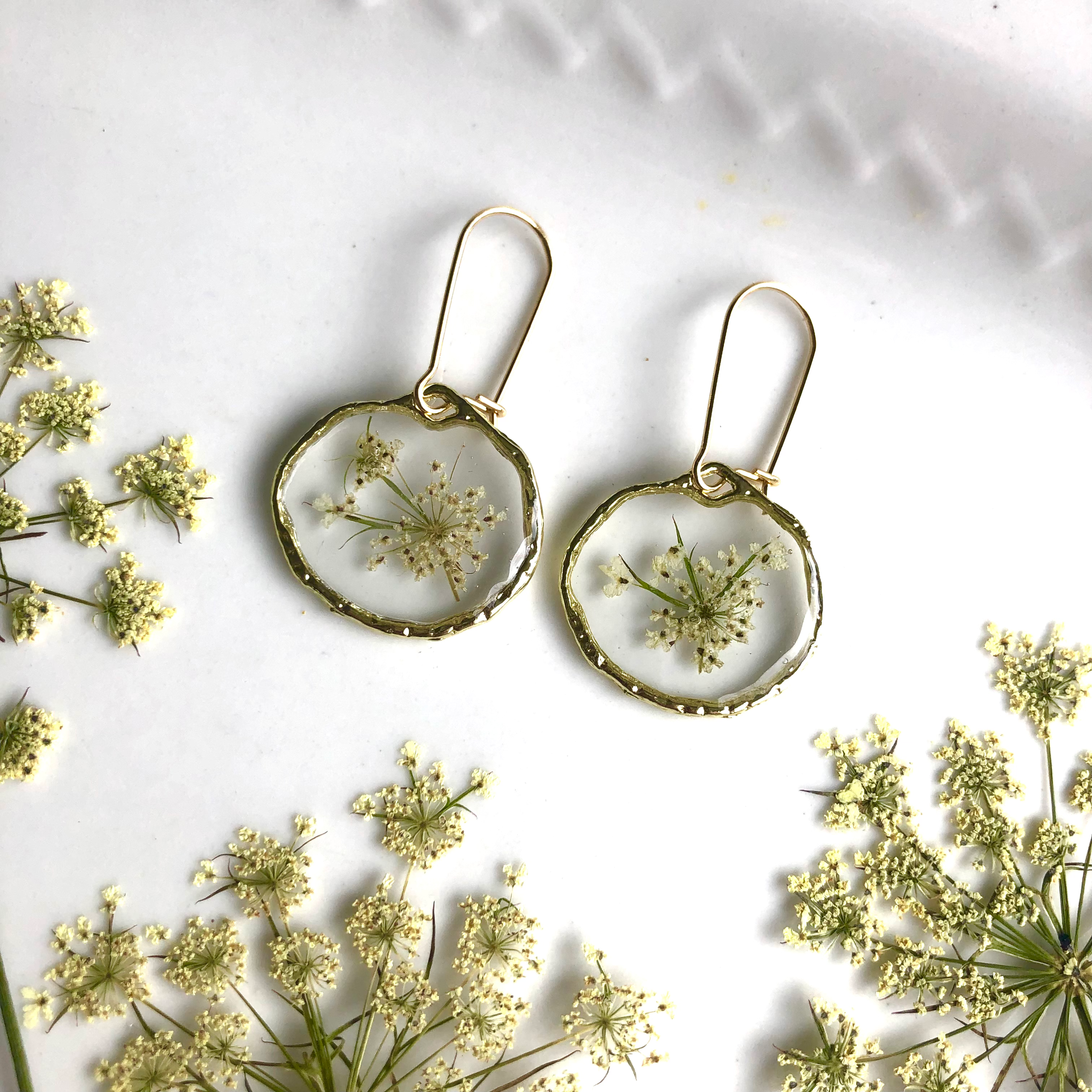 Boucl. d'oreilles Carotte Sauvage Or-Rondes (P)/Q. Anne's Lace Earrings-Round-G