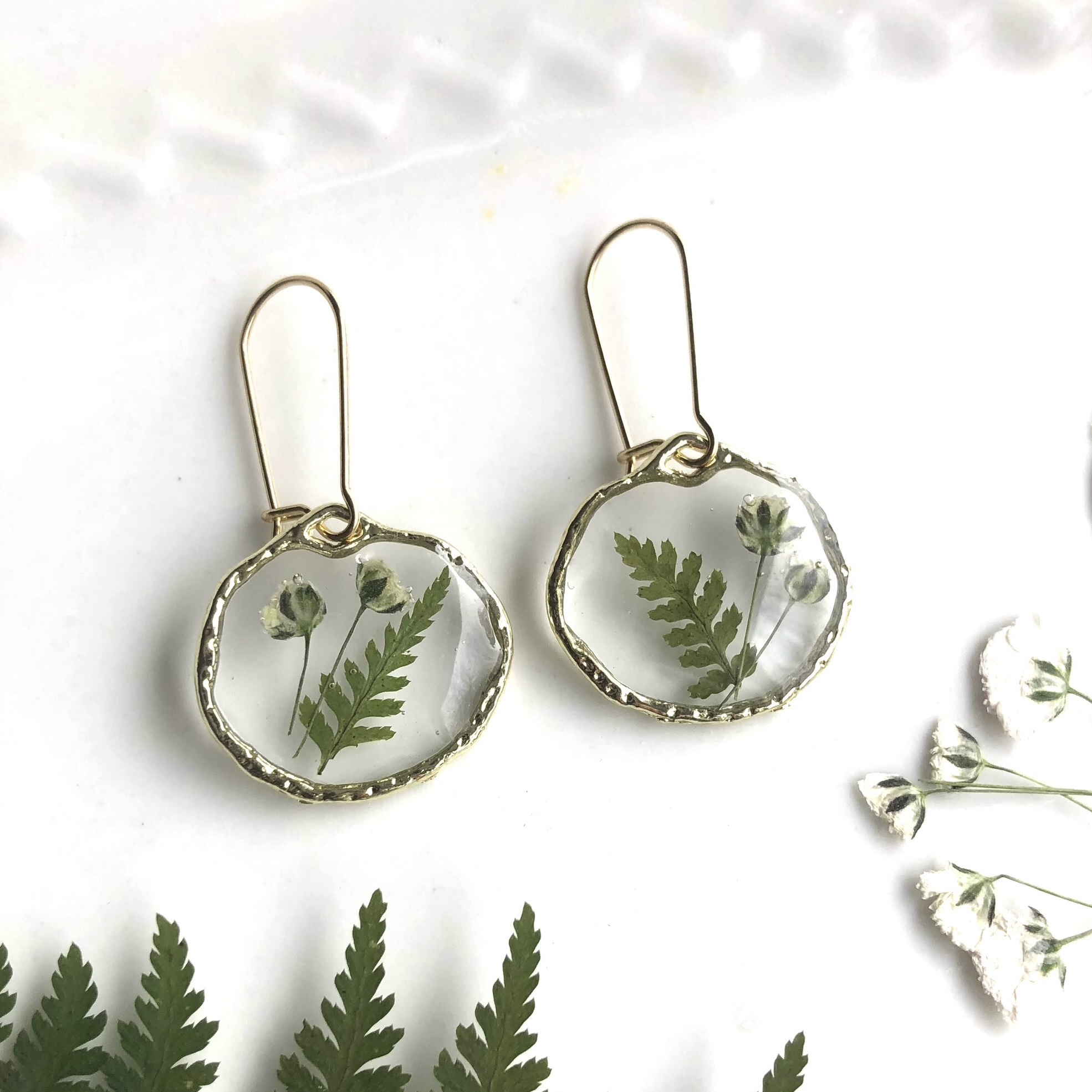 B. d'oreilles Fougère/Souffle bébé-Or/Fern+Baby's Breath Earrings-Gold