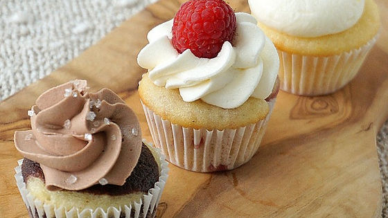 Assorted Mini Cupcakes (24 count)