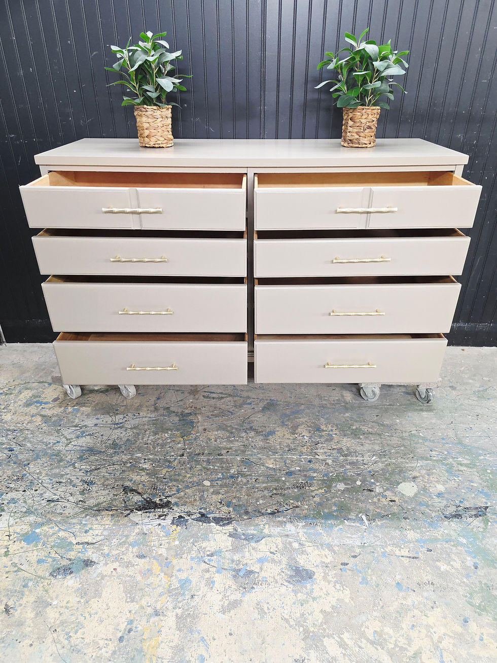 Thumbnail: solid wood dresser