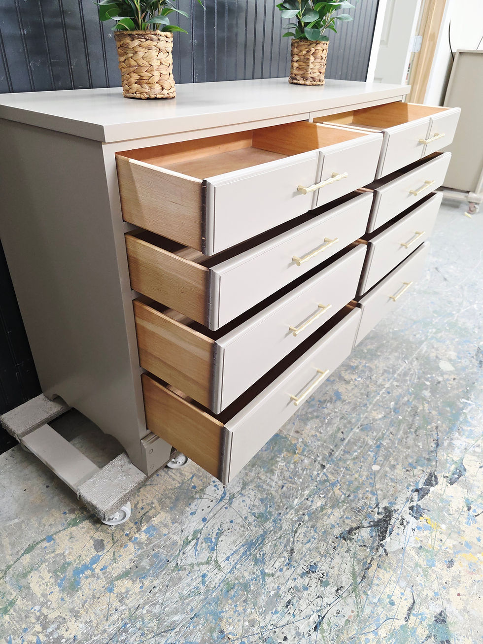 Thumbnail: solid wood dresser