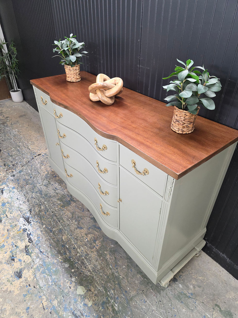 Thumbnail: Vintage sideboard /buffet 