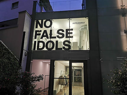 vetrina adesivi scritte.jpg