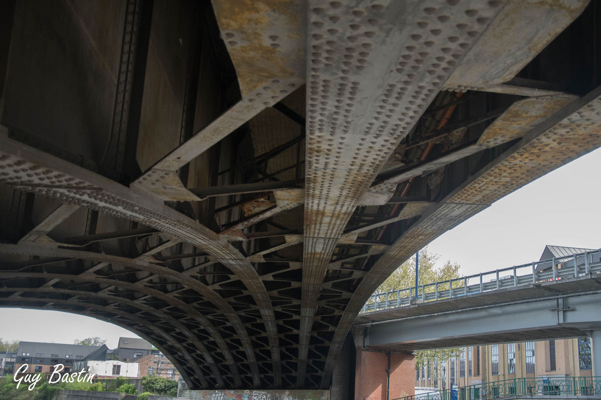 Sous les ponts de Sambre (4)