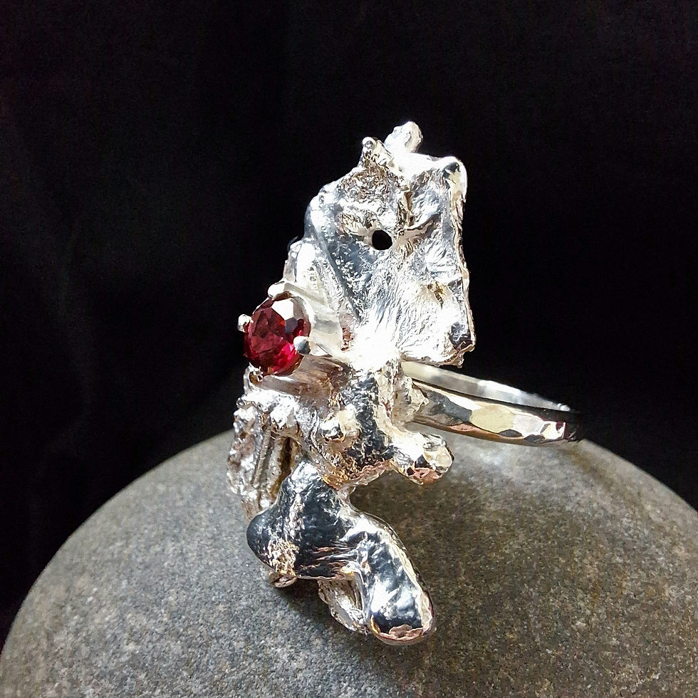 Thumbnail: Garnet Lava Ring
