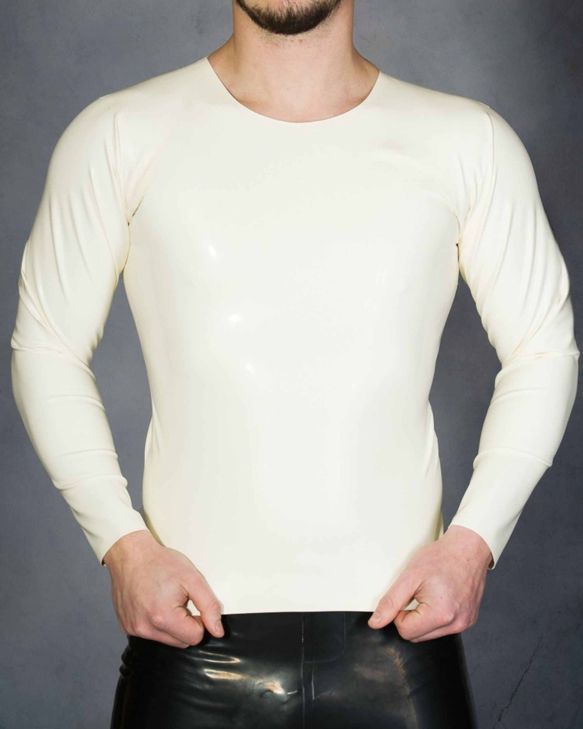 long sleeve t-shirt from our classic essentials range