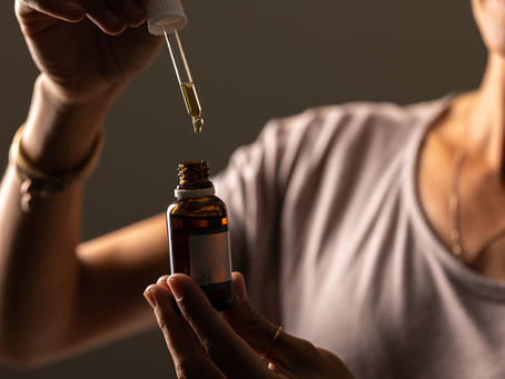Minoxidil: o que é, para que serve, como usar e possíveis efeitos colaterais