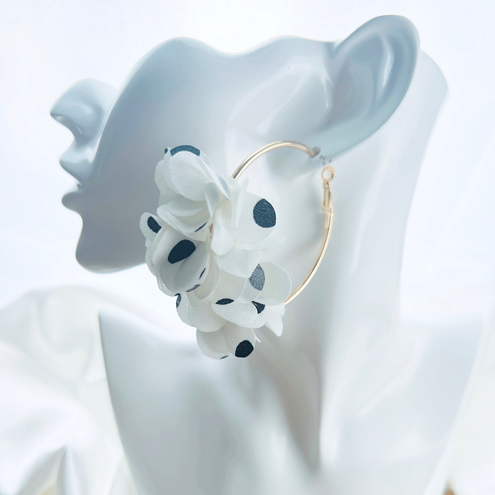 Miniaturbild: Flora Kreolen mit Stoffblüten