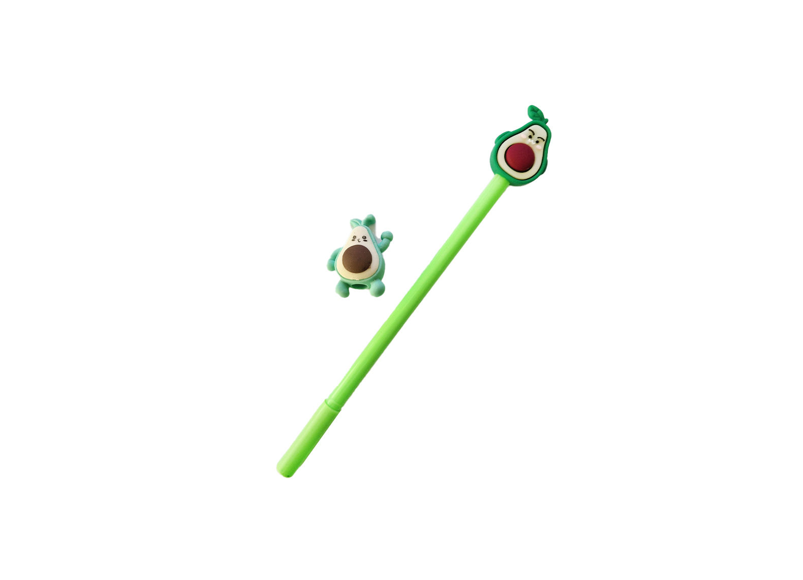 עט ירוק בצורת אבוקדו עם צעצוע אבוקדו קטן, על רקע לבן. Mokile Art