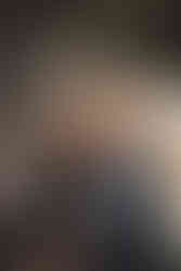 Výstavný stánok slovenského výrobcu LUMILOGY na festivale Designblok 2025 s prestencovými human centric svietidlami LUMILOGY LOOP W a LUMILOGY LOOP V a novou kolekciou svietidiel Taiyo navrhnutou dizajnérom Jurajom Petákom pre LUMILOGY. Svietidlá sú charaketristické difúzorom Barrisol Biowood a zdravým difúznym svetlom zameraným na človeka.