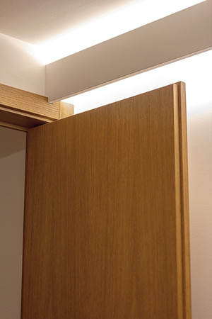 led rímsa led štrbina osvetlenie spálne svetelné stropy