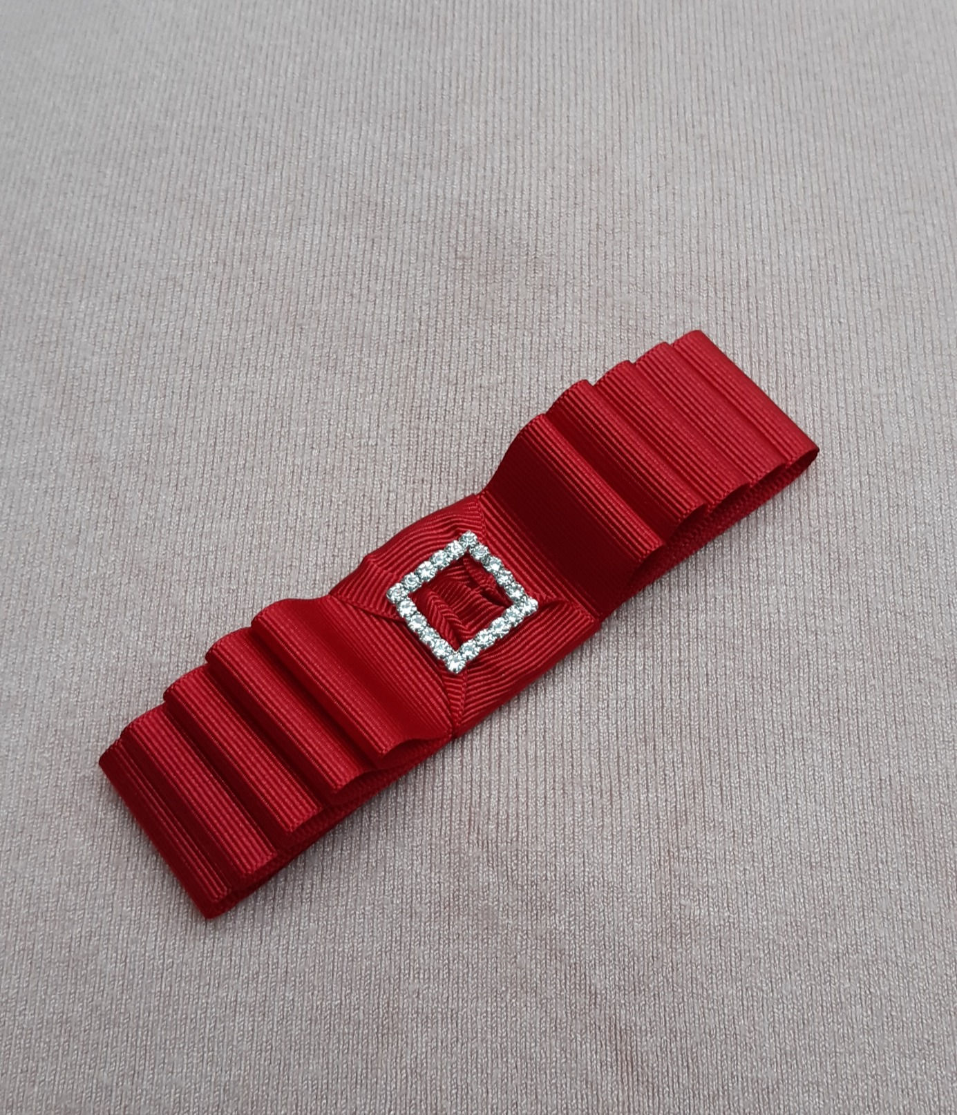 Red 'folded' bow - small