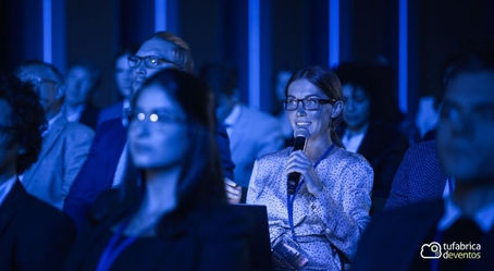 Festivalización de congresos