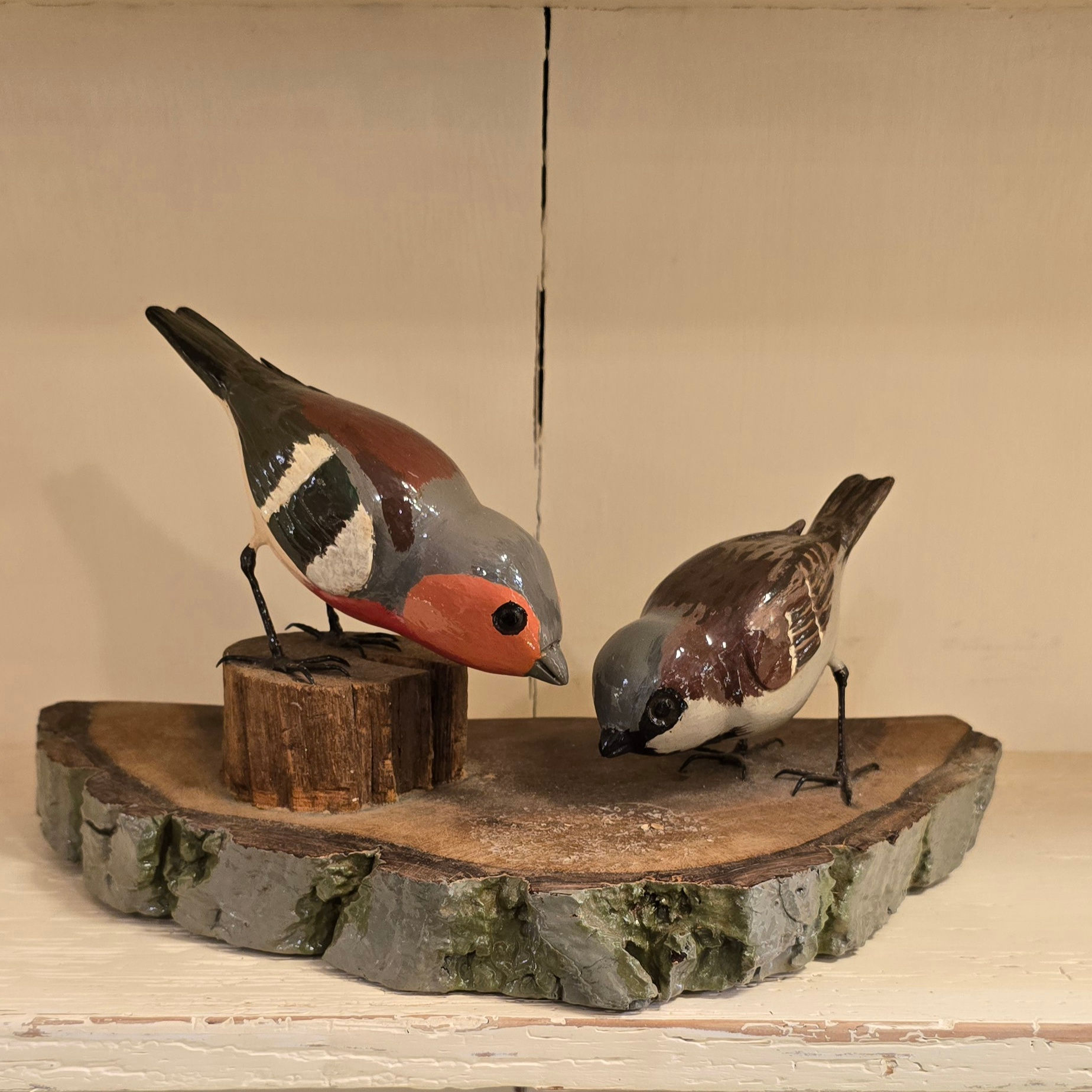 Vintage Hand Carved And Painted Folk Art Chaffinch Bird Group D Frost