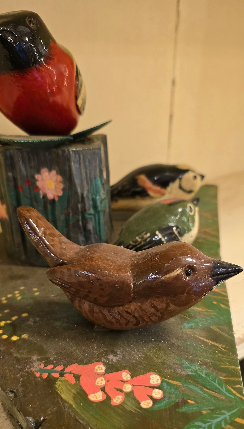 Thumbnail: Vintage Hand Carved And Painted Folk Art Bird Bullfinch Group D Frost