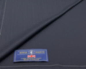 Midnight Navy Lightweight All Wool Suiting & Thobe Fabric - 4.0 Meters