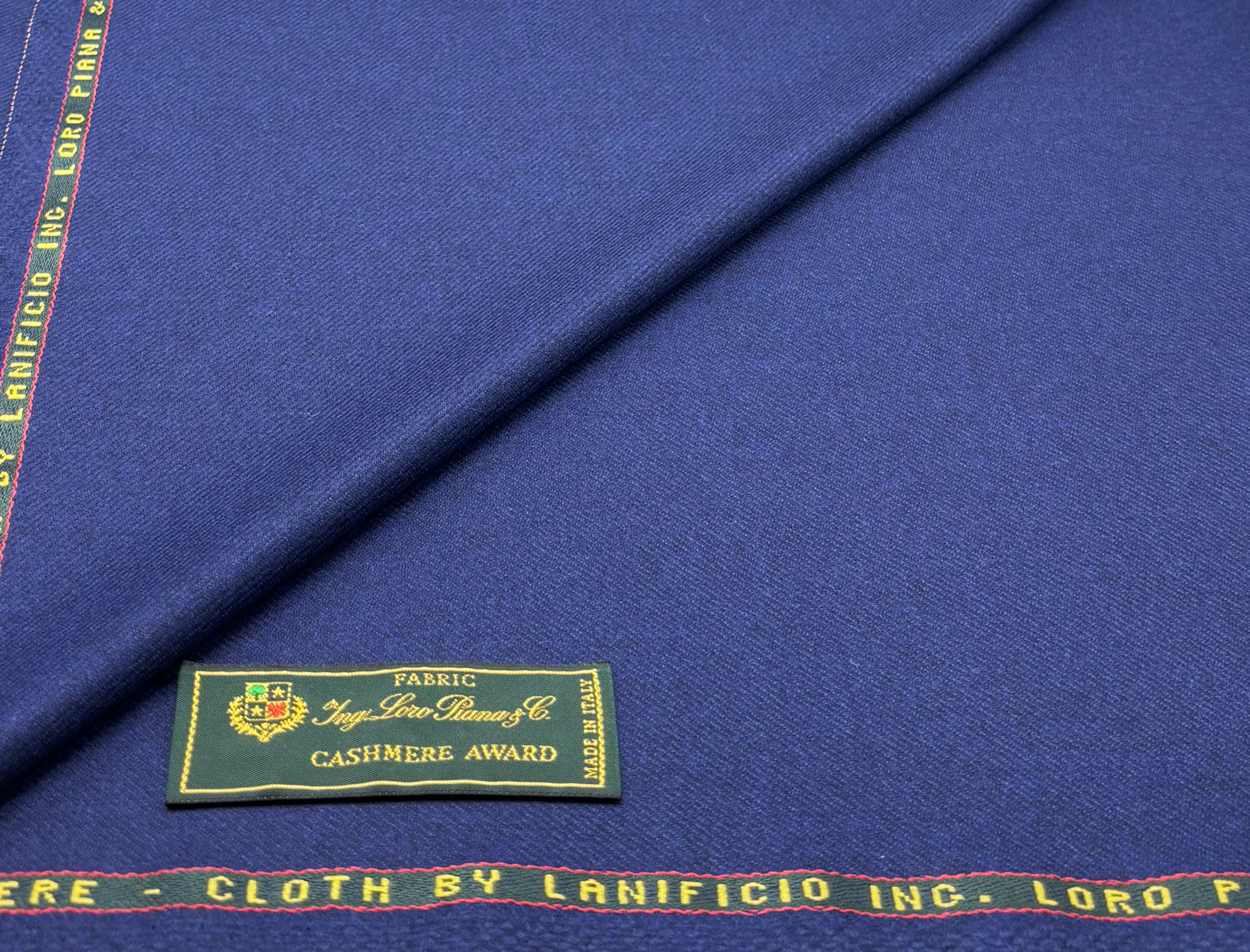 قماش صوف وكشمير أزرق من لورو بيانا - 2.75 متر