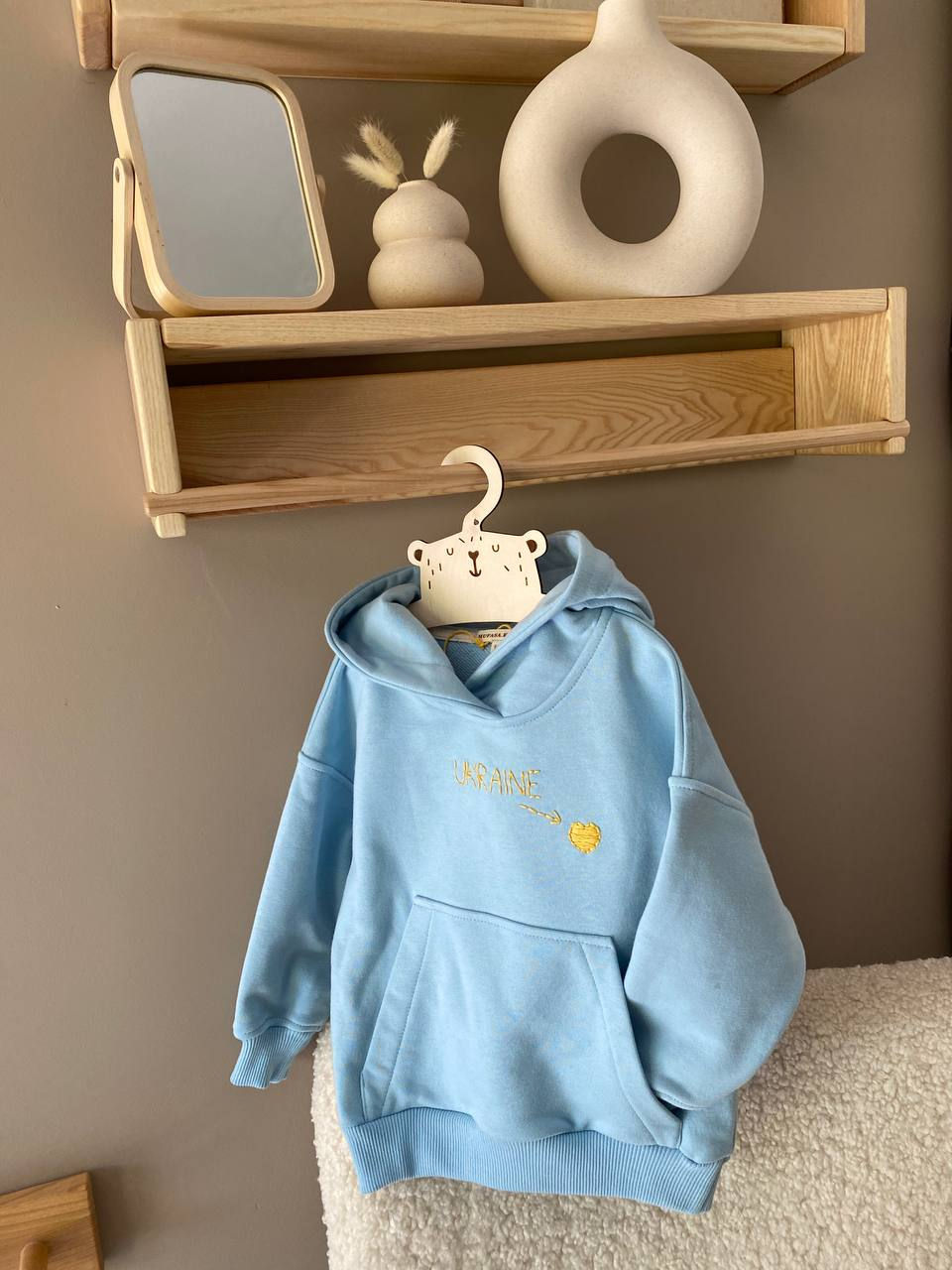 Thumbnail: Clothes hanger Bear