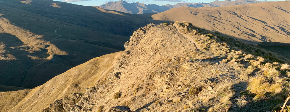 Hiking Breast Hill, Breast Peak, Pakituhi Hut