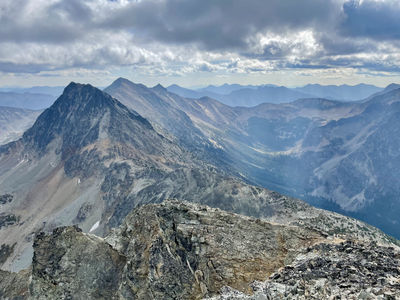 Pasayten Wilderness cascades hiking guide scrambling mountaineering hiking rolo wildcat old trail peak osceola mountain washington state