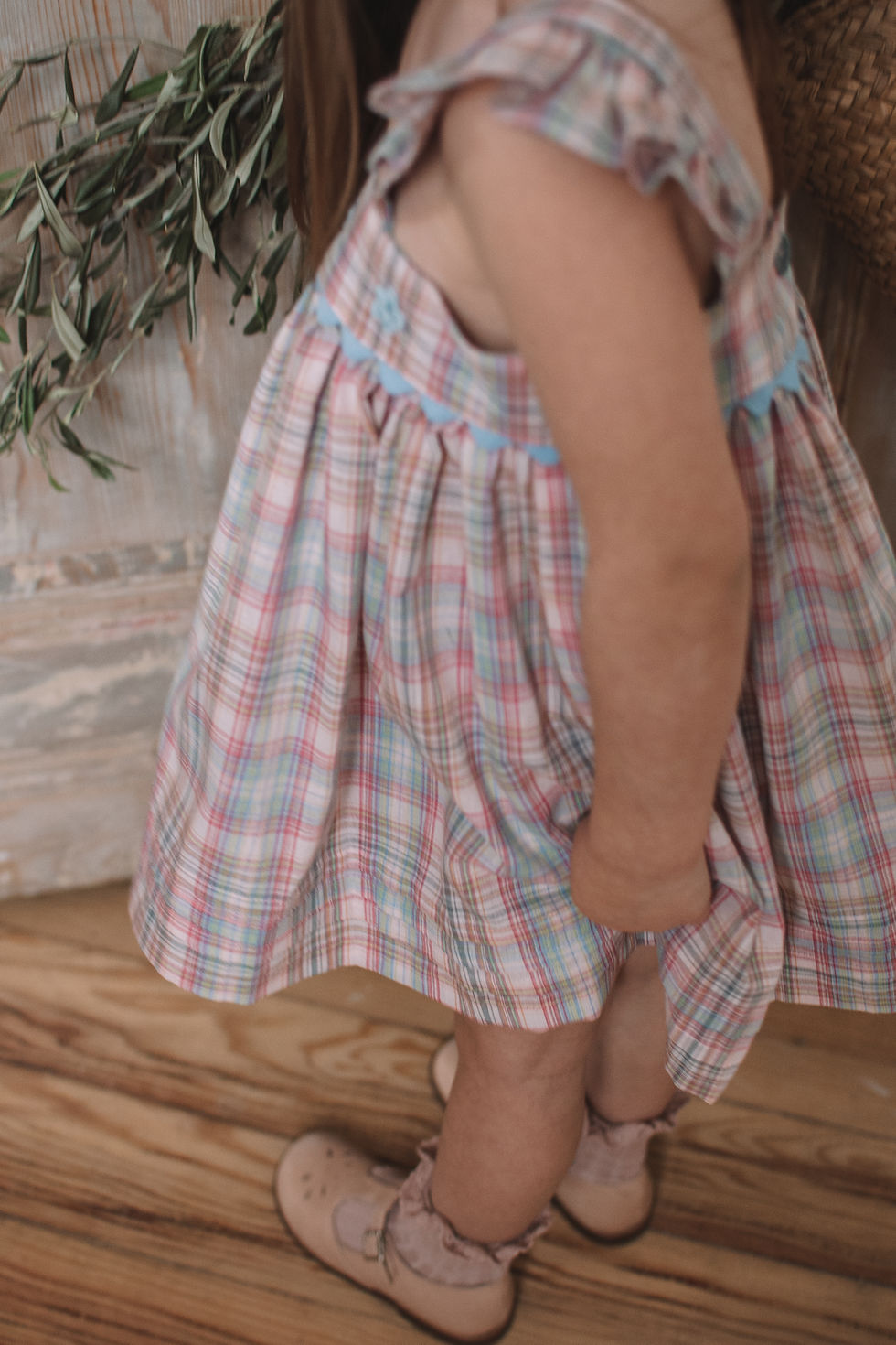 Miniature : Robe Annie, tartan rose