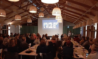 Föreläsning_stor_grupp.jpg