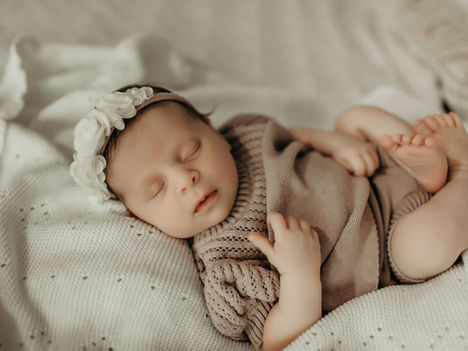 EDINA, MN NEWBORN PHOTOGRAPHY SESSION | FINE ART EXPERIENCE