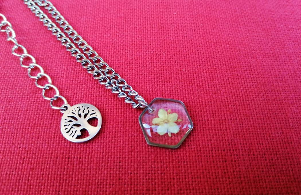 Collana con fiore di Sambuco