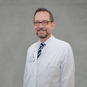 Prof. Dr. Dr. Martin E_edited.jpg