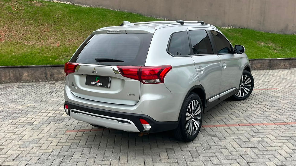Miniatura: Mitsubishi Outlander 2.0 HPE . 2021