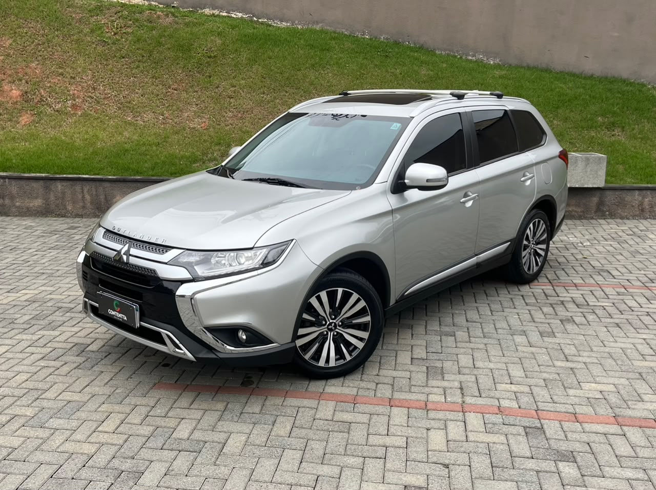 Mitsubishi Outlander 2.0 HPE . 2021