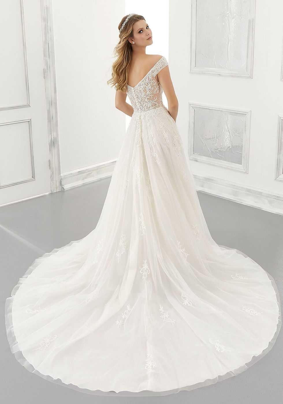 Thumbnail: Alessandra Wedding Dress STYLE #2193
