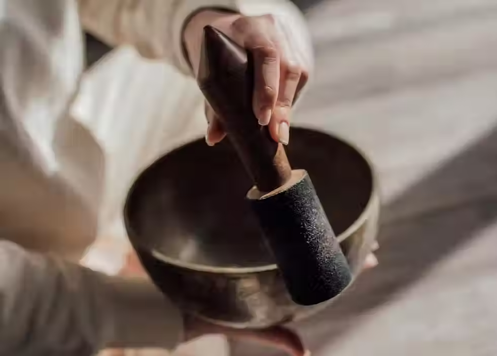BREATHWORK AND TEA JOURNEY