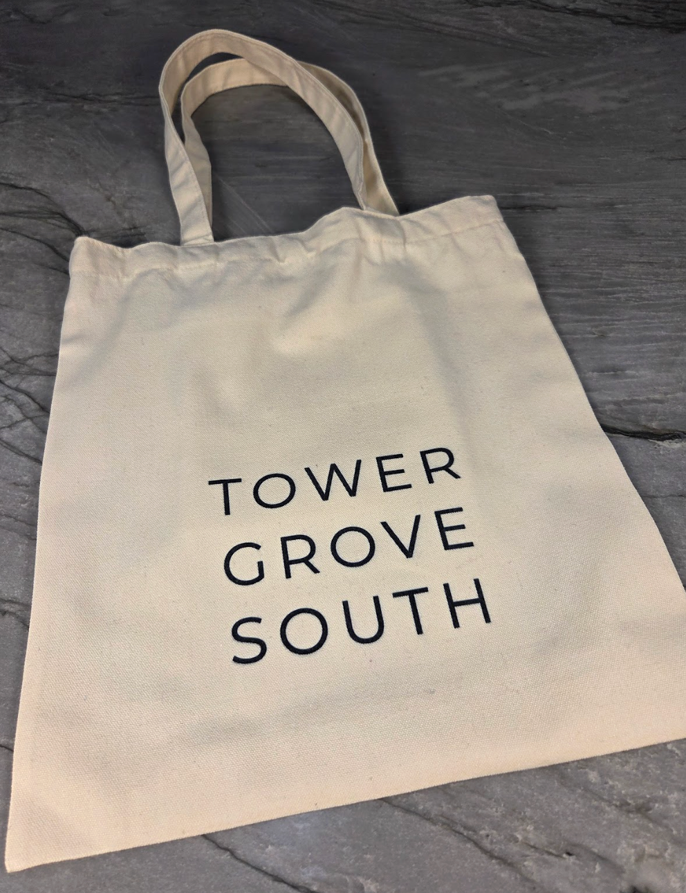 Heritage Zipped-Pocket Magnetic Closure Daily Tote