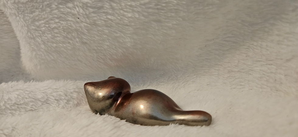 Thumbnail: Copper and Silver Cat