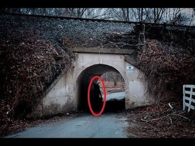 Bunny Man (Especial dia da Páscoa) - Lendas Urbanas #5