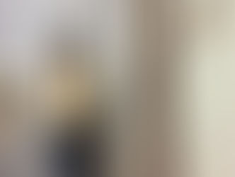 手と足で違うリズムを打つ活動をしている4年生の生徒さん