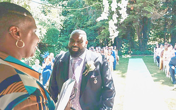 Giving final words of comfort.