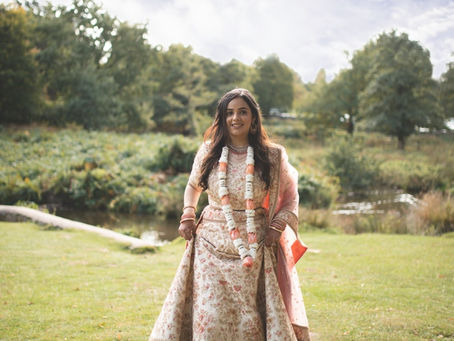 How to choose the right Wedding Photographer.