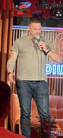 Optreden podium cafe