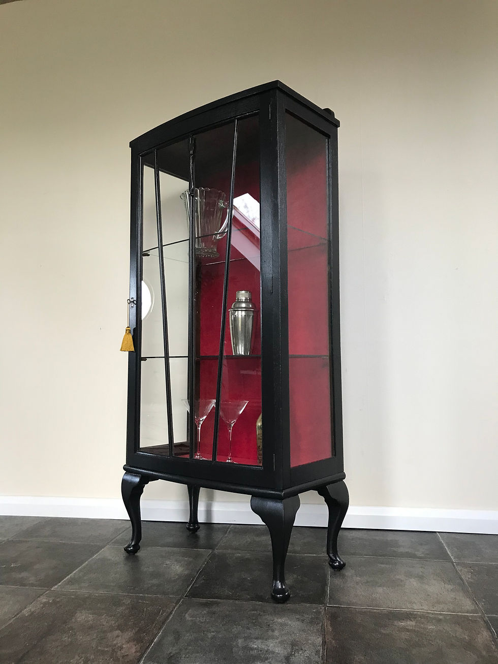 Antique Painted Gin Cabinet / Display Cabinet / Drinks Cabinet on Cabriole Legs