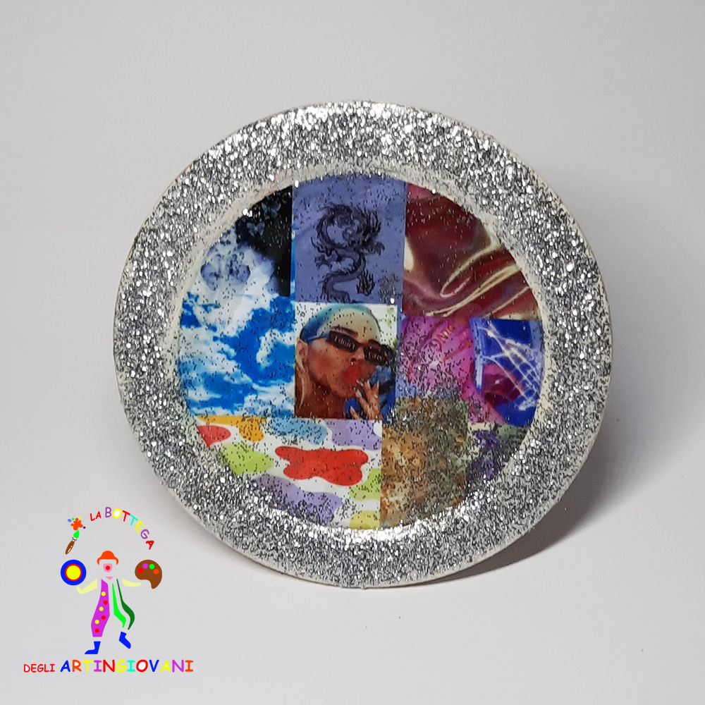 Piatto decorato con la tecnica del collage