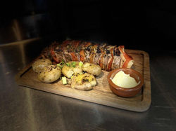 Mille feuille de boeuf en brochette