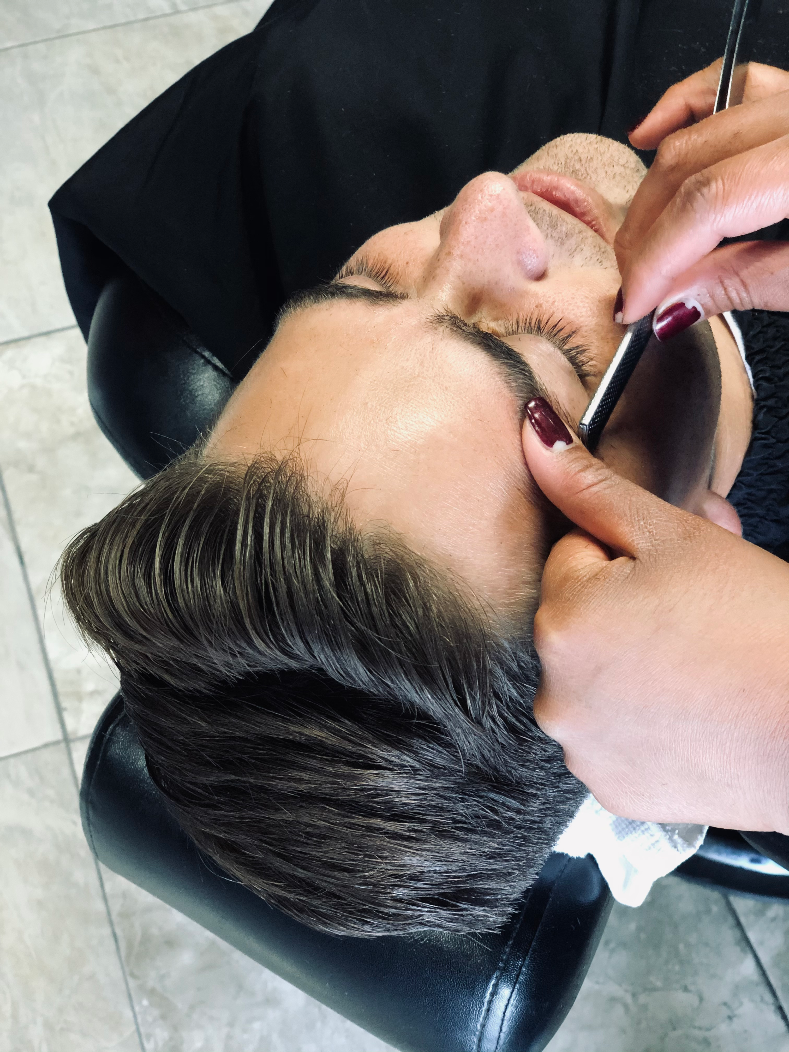 Otros servicios de barbería