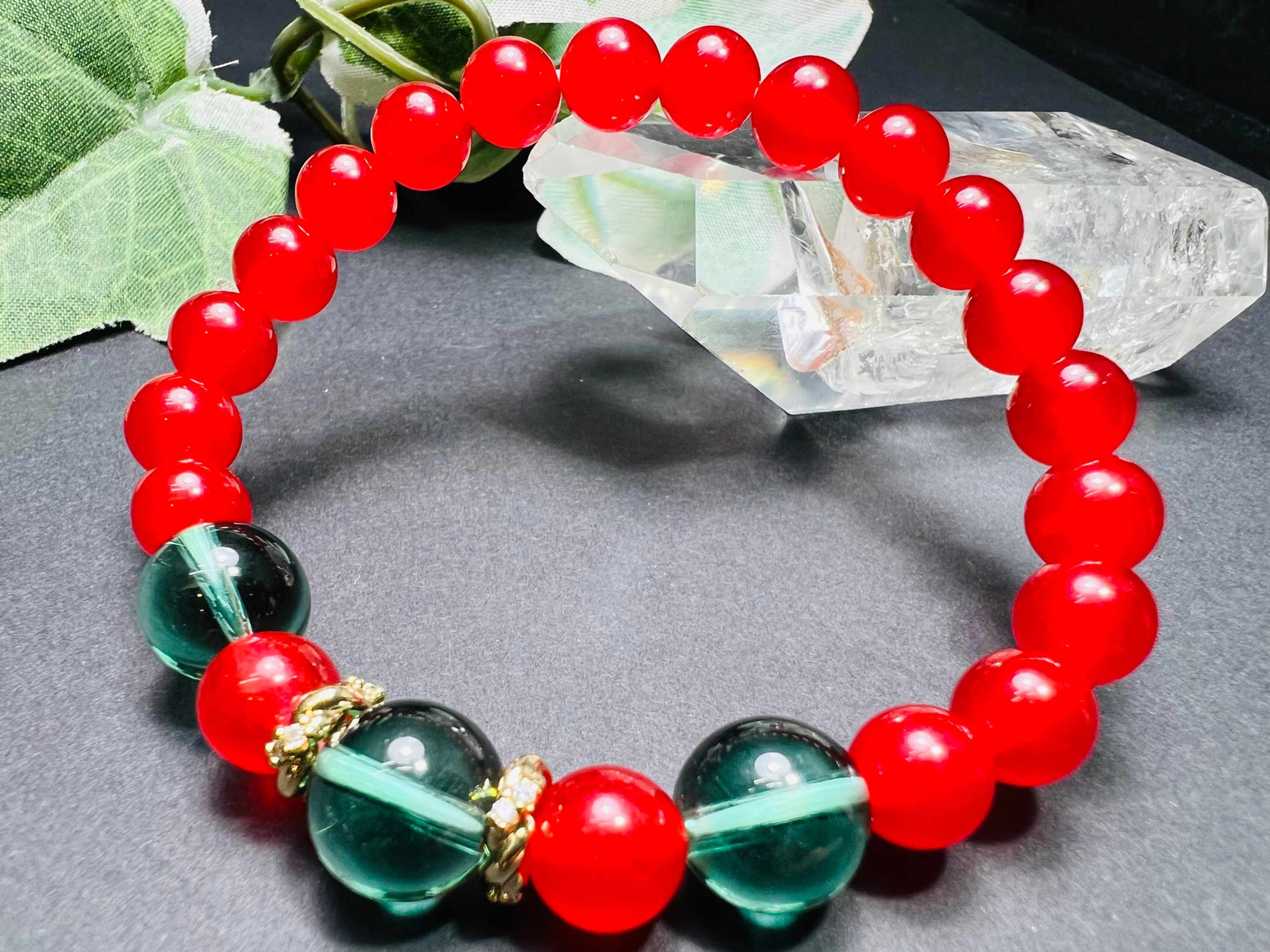 秘紅石&緑水晶ブレスレッド　財運✨金運up ラッキー　幸福呼ぶの奇石❣️