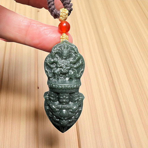 和田玉観音様彫り紐ネックレス❣️ 至高の慈悲　願望成就・開運・健康長寿 和田玉金剛杵 仏像彫刻紐ネックレス！ 邪気を祓い 慈悲と光明