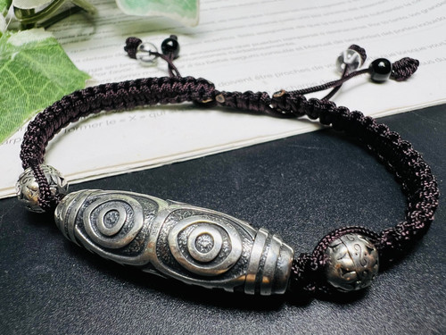 龍眼天珠紐ブレス 純銀シルバー 最高のパワー権力 金運財運 魔除け