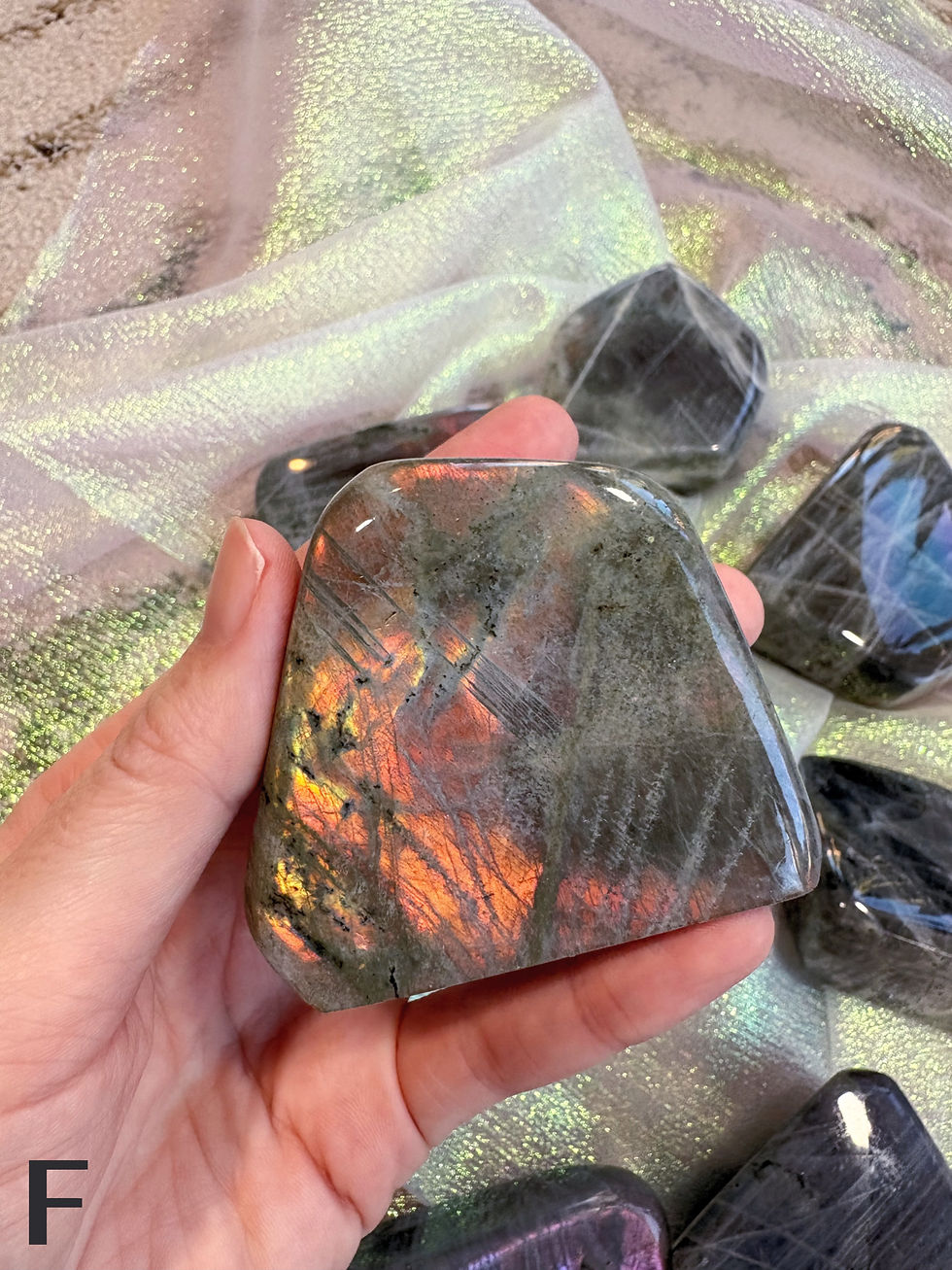 Thumbnail: Labradorite Freeforms