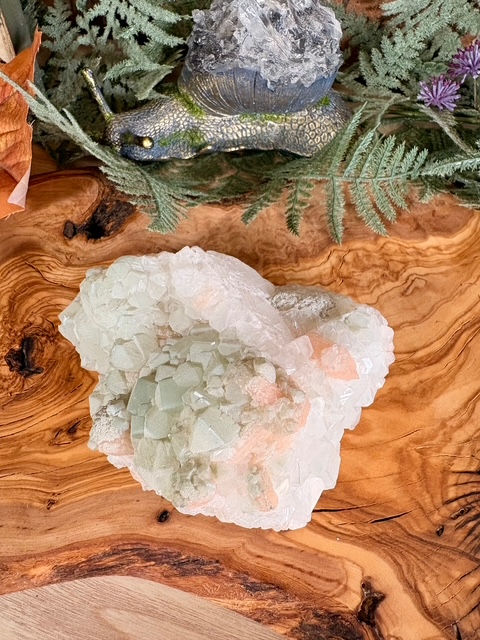 Thumbnail: Peach Stilbite on Apophyllite